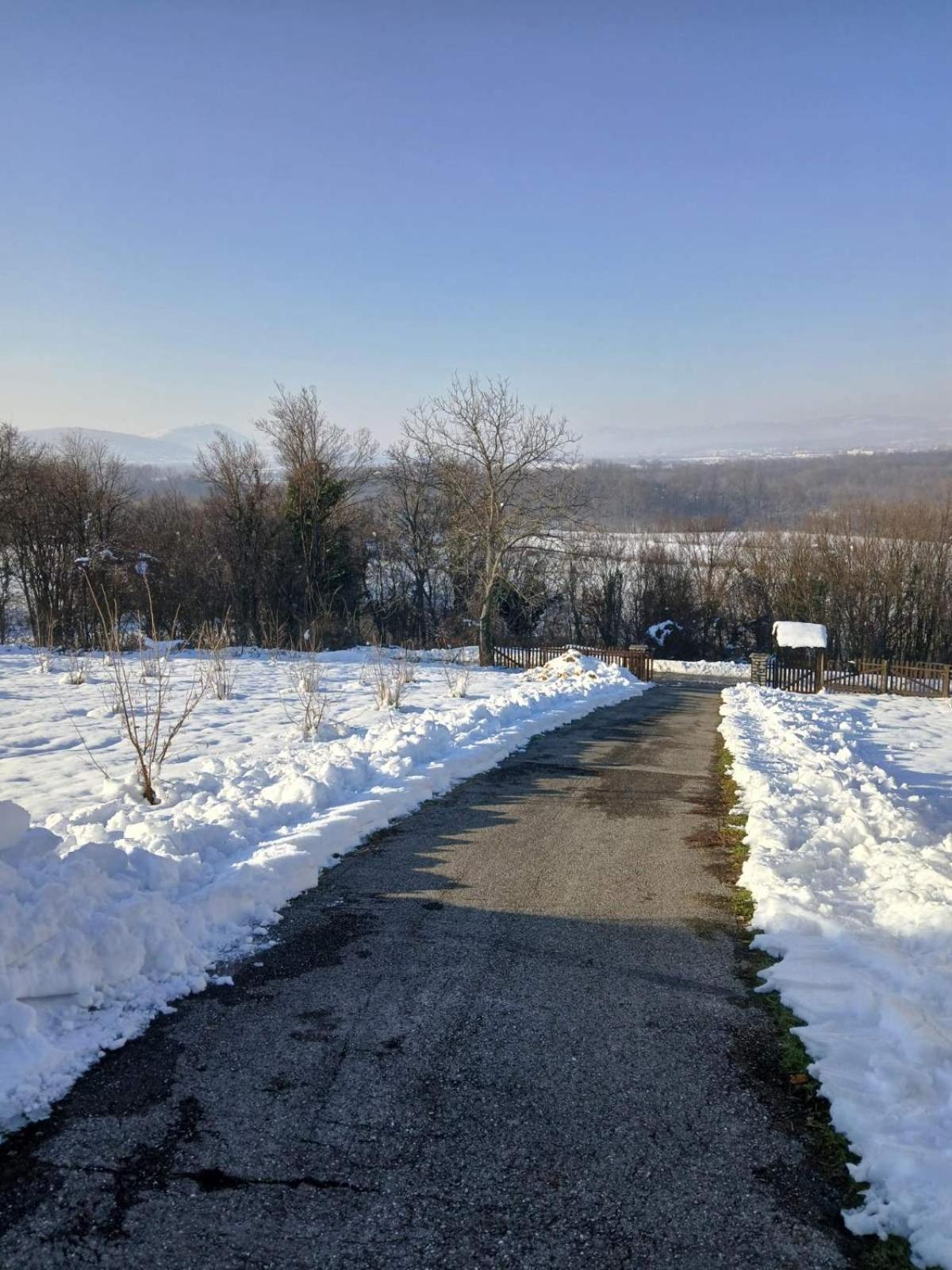 Vikendica I Vajat Vrbica Kalesija Exterior foto